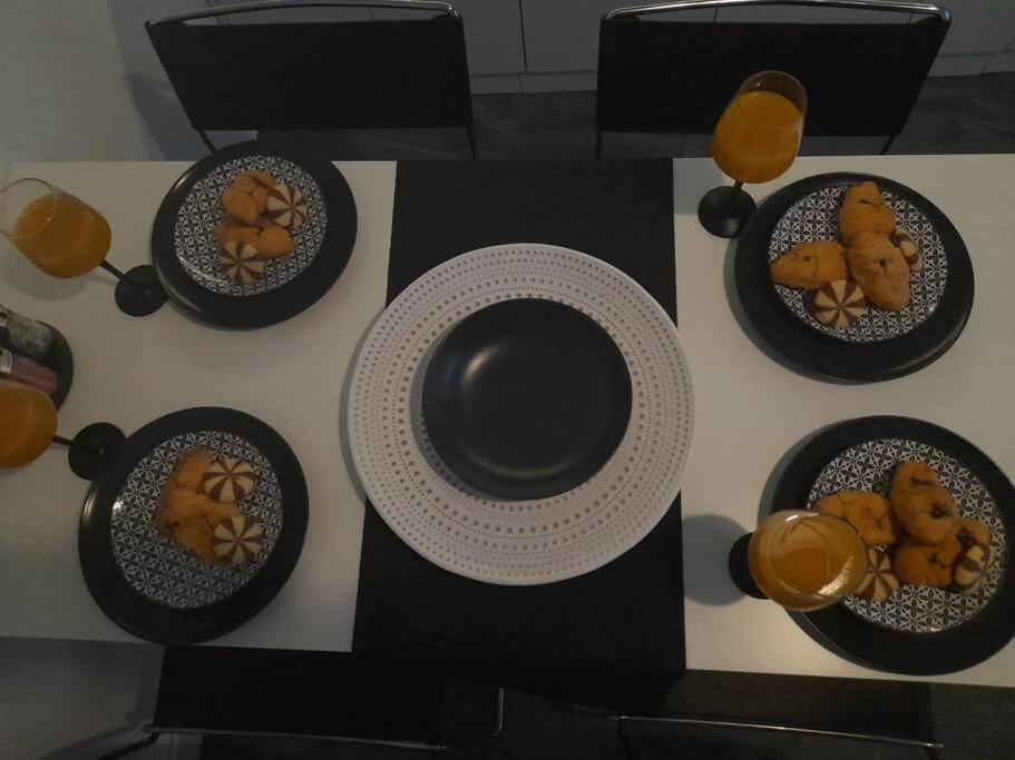 D4 Central Luxury Apartment Wolos Zewnętrze zdjęcie
